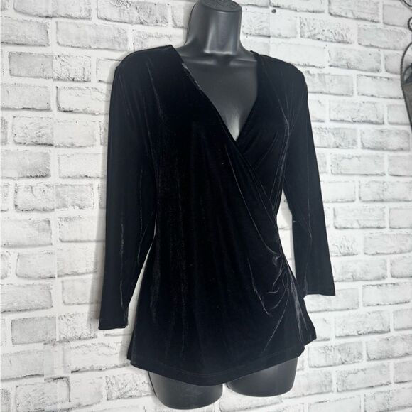 NWT Soft Surroundings Elegant Black Velvet Wrap Top Size Large - Picture 2 of 8